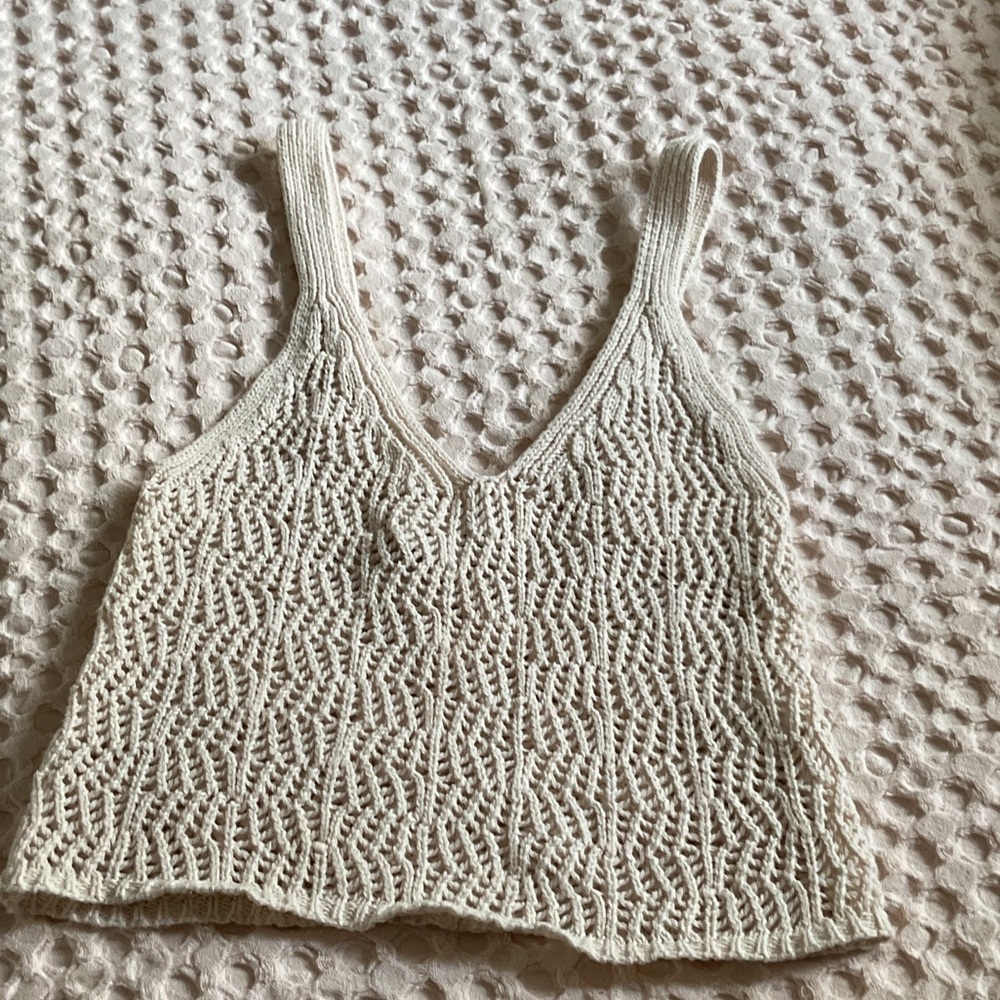 Open-Weave Cream Crochet V-Neck Tank